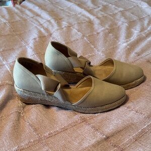 Life Stride Tan Espadrille Wedges